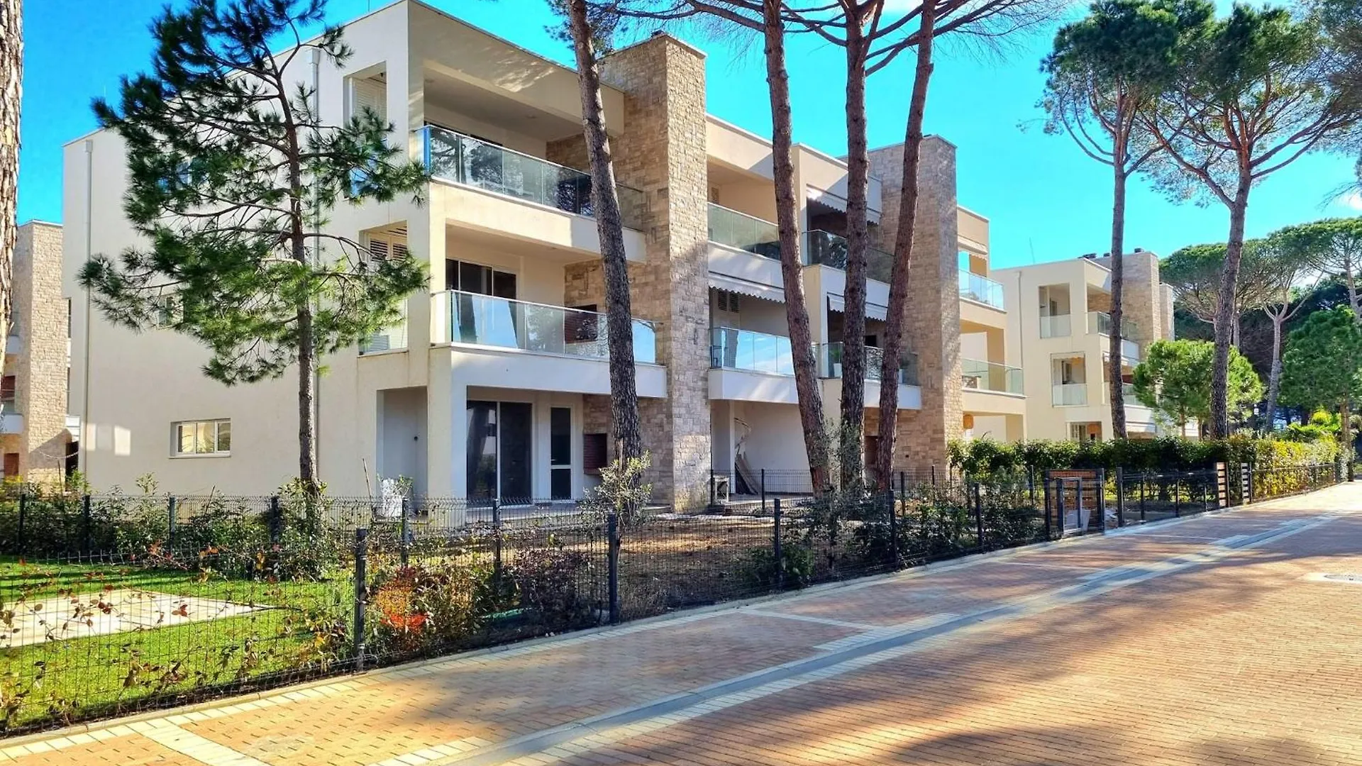 Relaxing Beachside Apartment For Familes Plazhi San Pietro